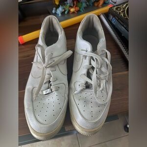 Nike White Men's Low-Top Leather Sneakers